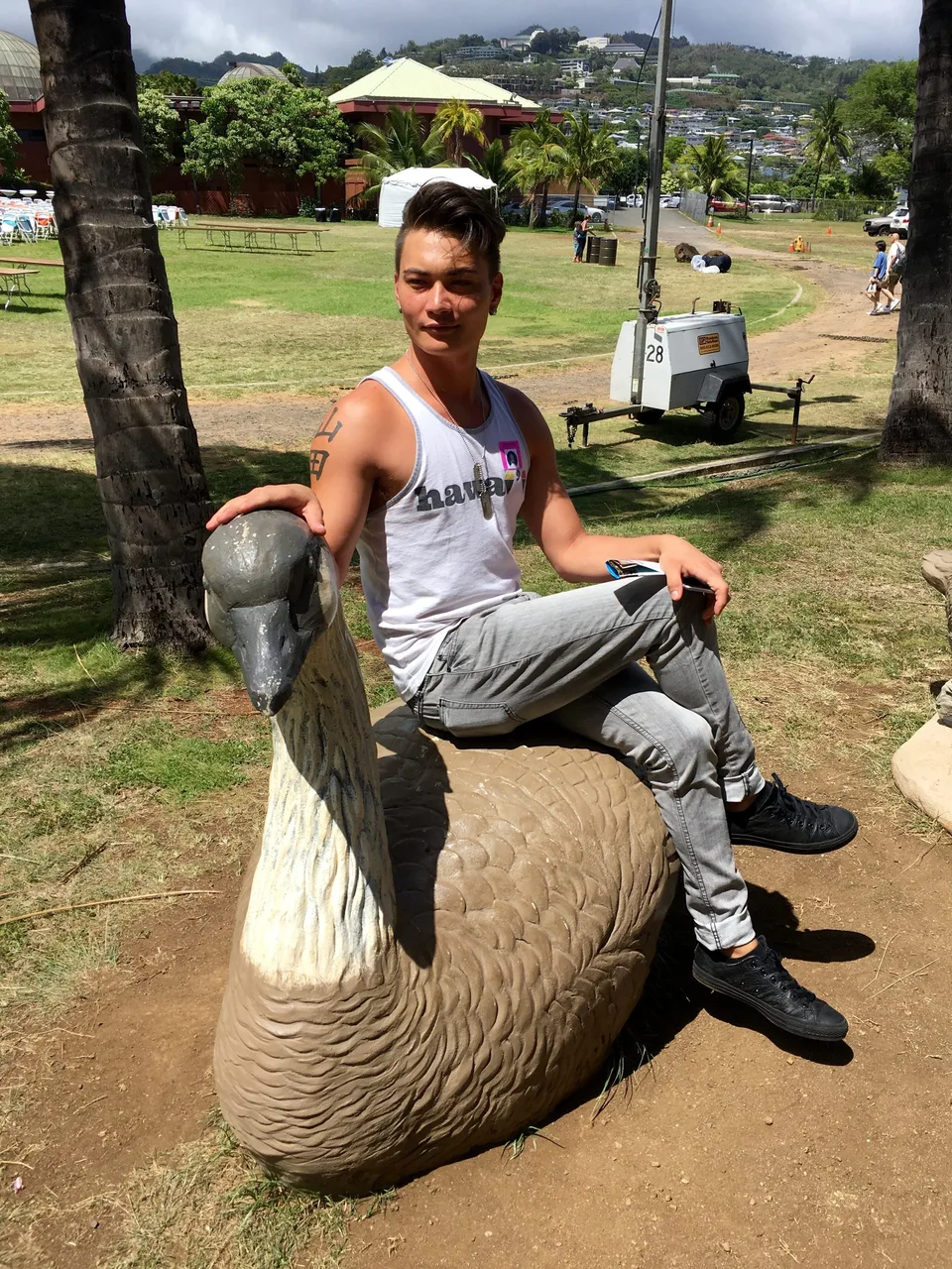 Riding bronze nene statue